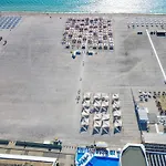Zenith 4*