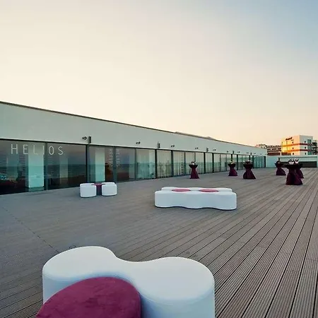Zenith Hotel 4*