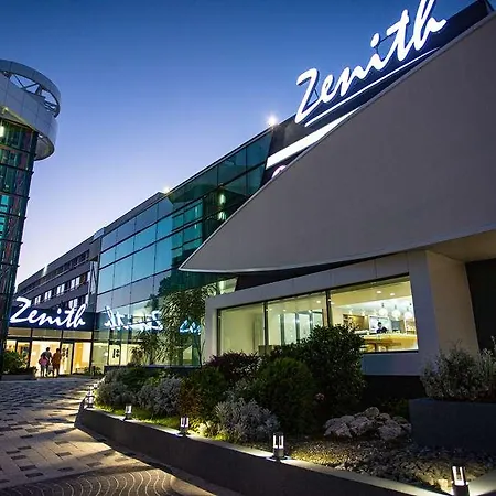 Zenith Отель