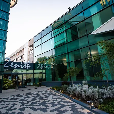 Zenith 4*