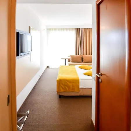 Zenith Mamaia